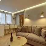 Residence Ac Champs De Mars Eiffel Tower By Studio Prestige