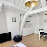 Charmant Appartement - Notre-Dame