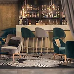 Niepce Paris Hôtel, Curio Collection by Hilton