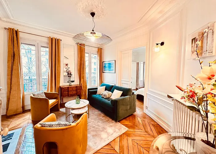 Charming 4-Room Flat Near Eiffel Tower-8People-2 Bedrooms
