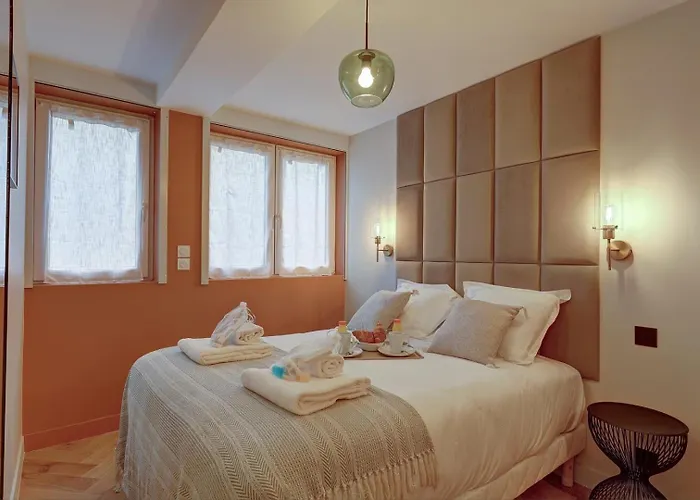 Residence Ac Champs De Mars Eiffel Tower By Studio Prestige