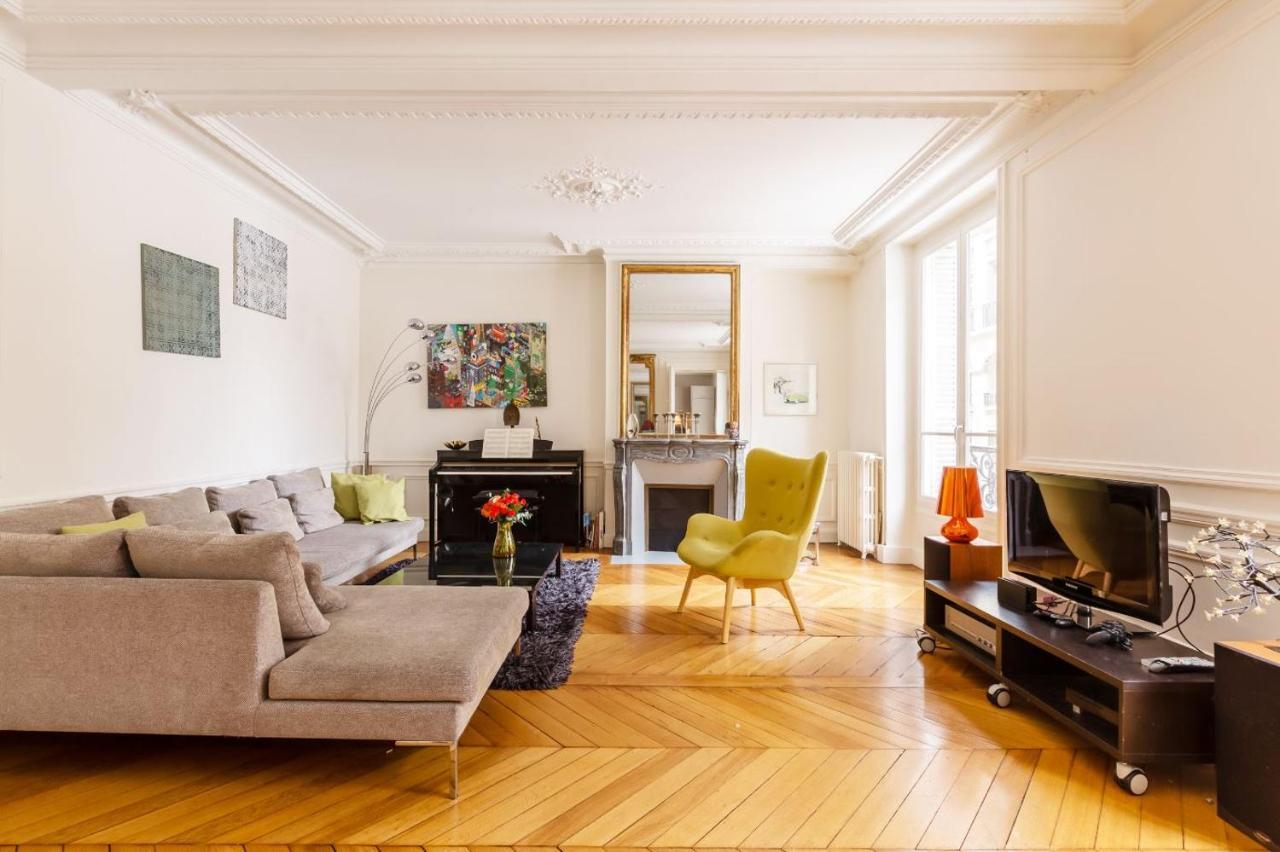 Veeve - Style Near Parc Monceau Paris
