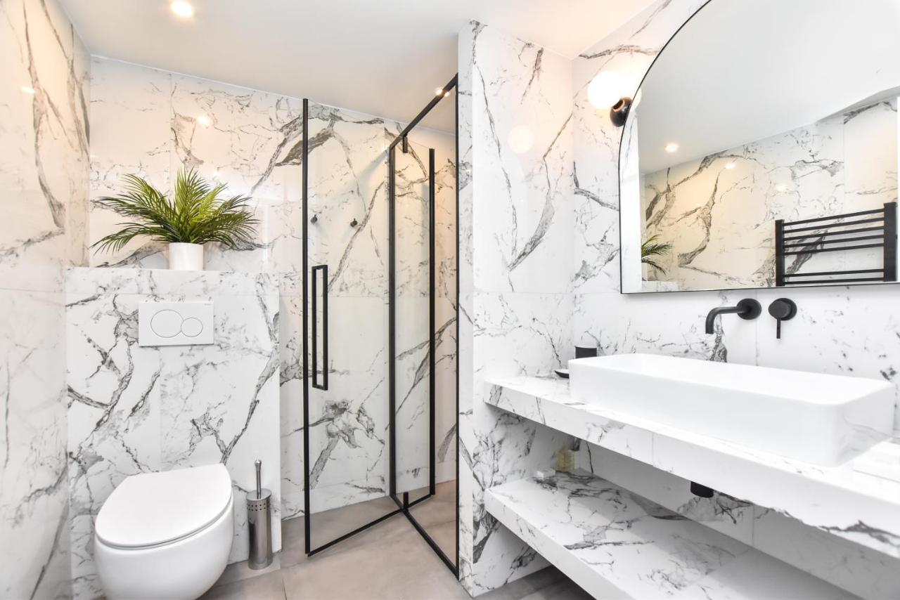 Apartment Cmg Condorcet / Lentonnet 3 *