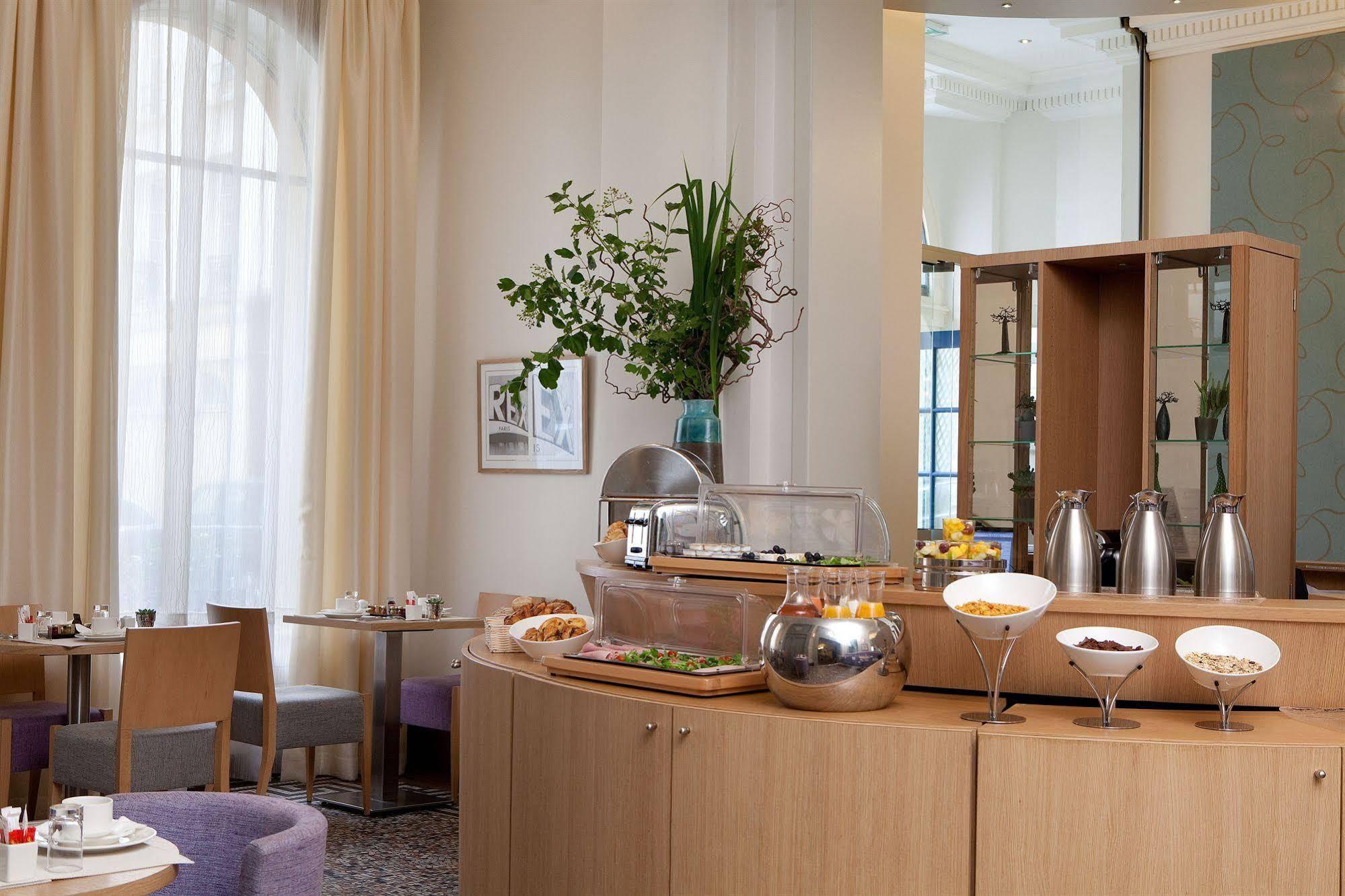 Prelude Opera Hotel