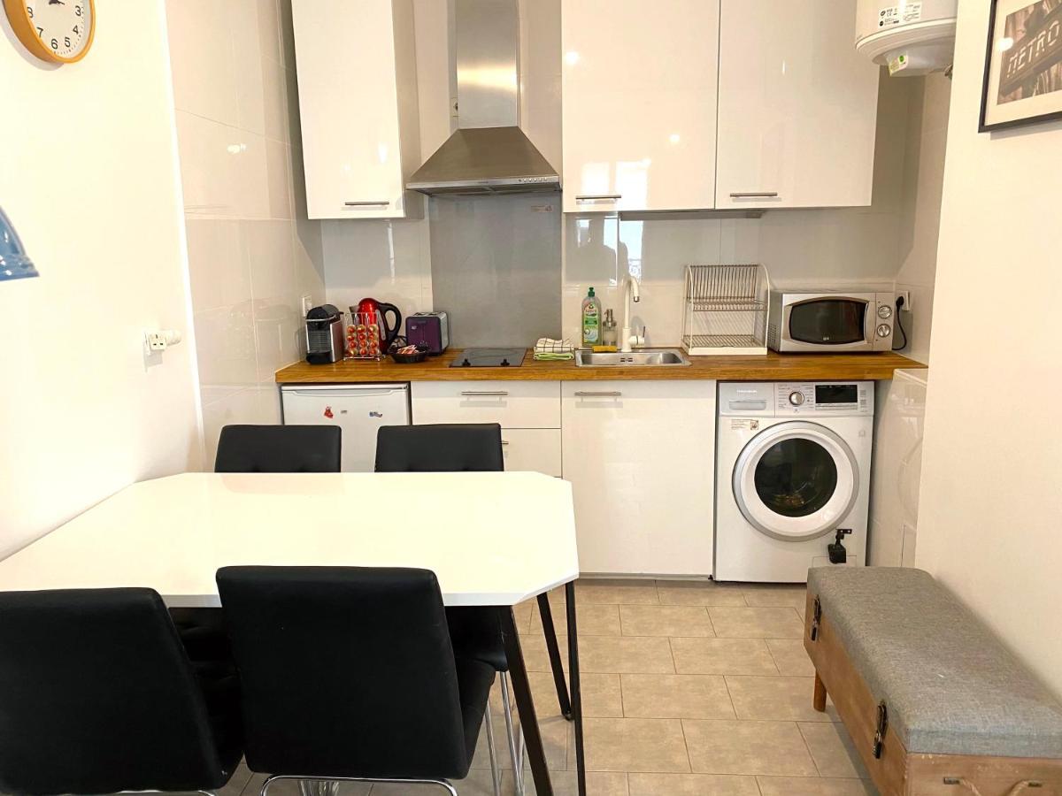 Fully Renovated 33 Sqm 1 Bedroom - Hearth Of Apartment *