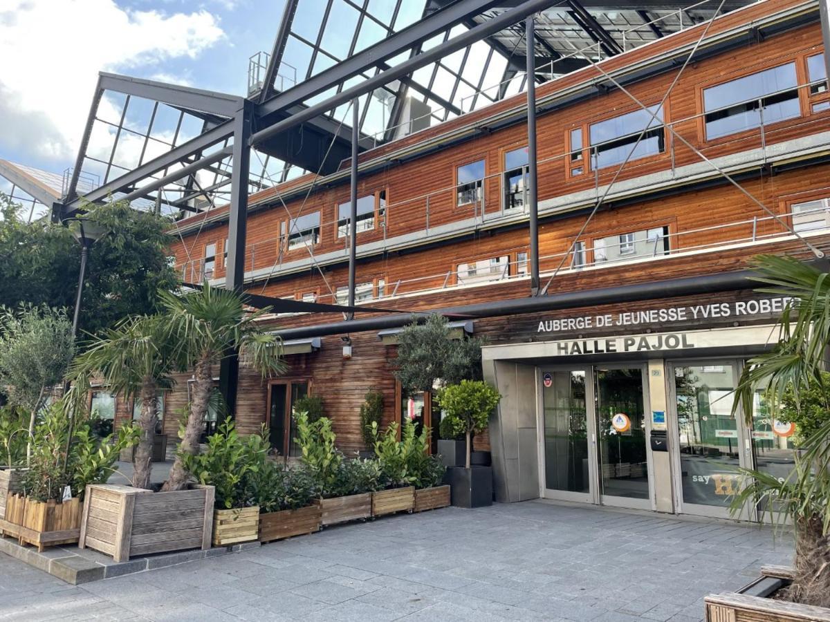 Hi Yves Robert Hostel Paris