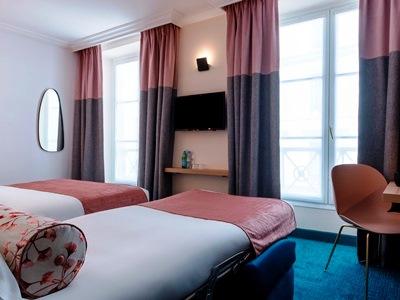 Prelude Opera Hotel 4*