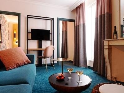 Hotel Prelude Opera