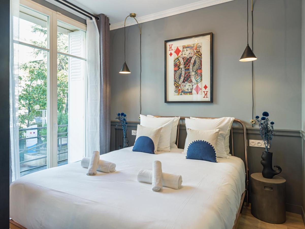The Blue King Apartment *