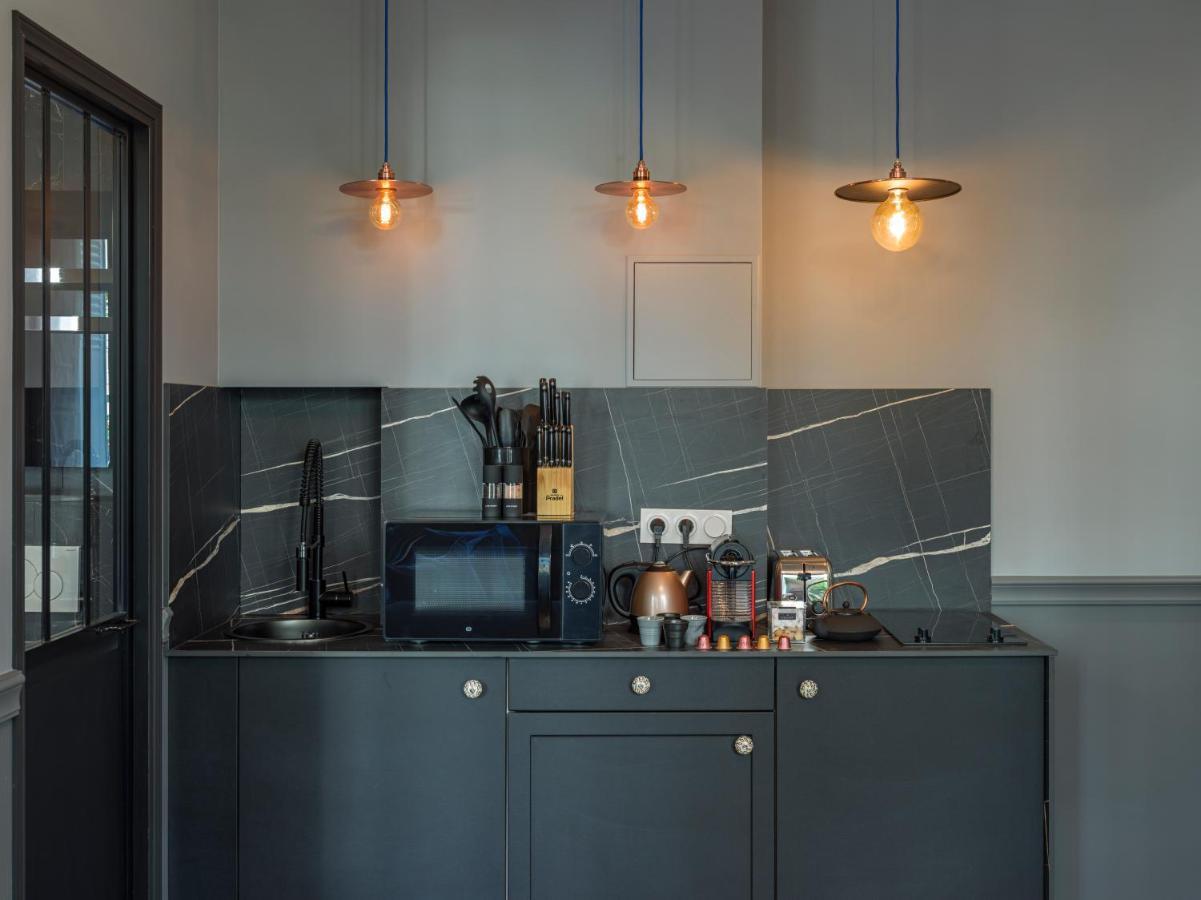 The Blue King Apartment *