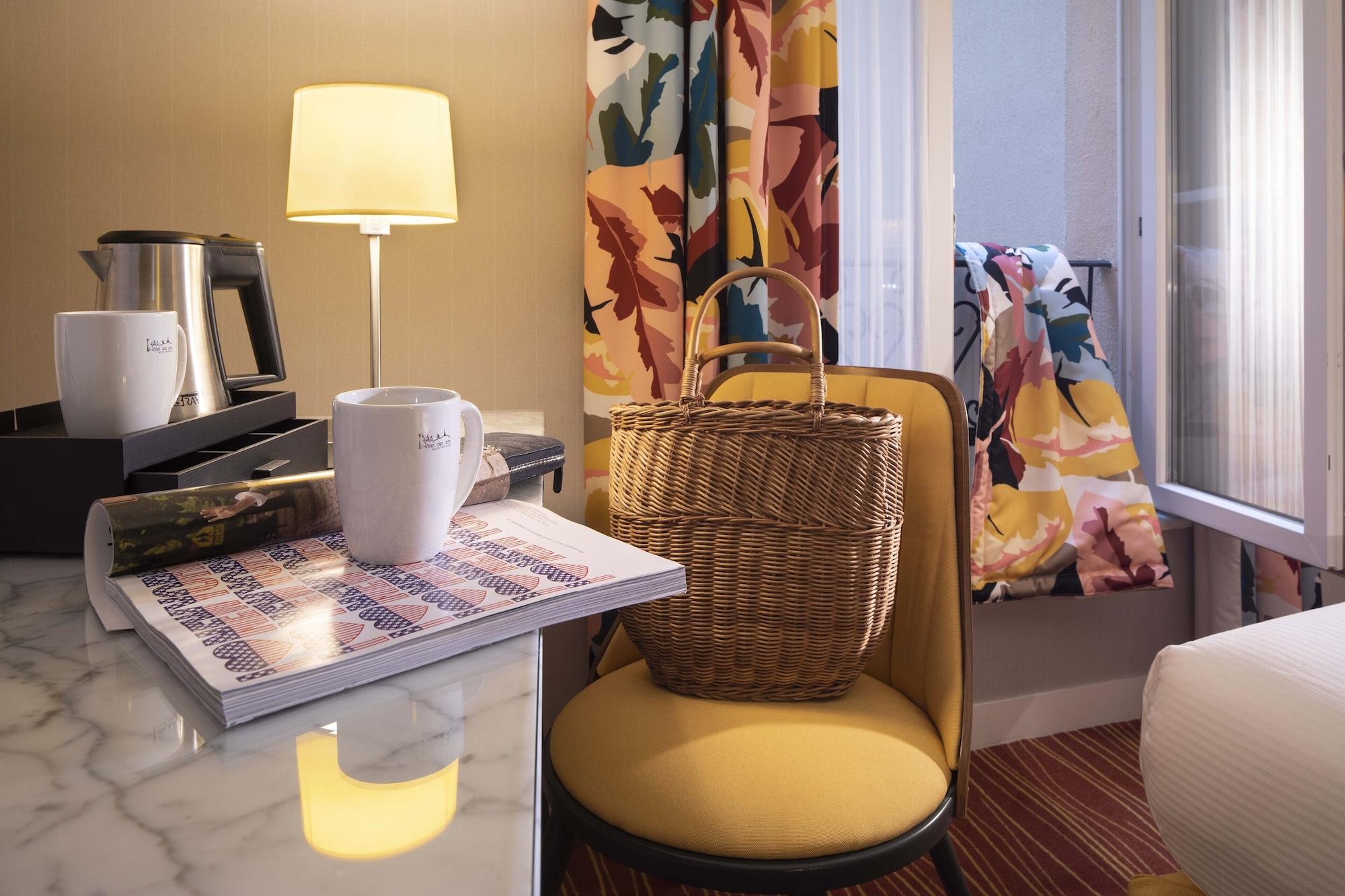 Des Arts Montmartre 4* Paris