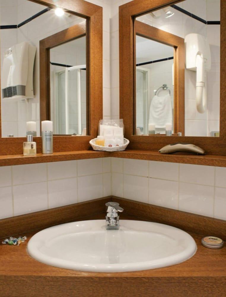 Apollinaire Hotel 3*