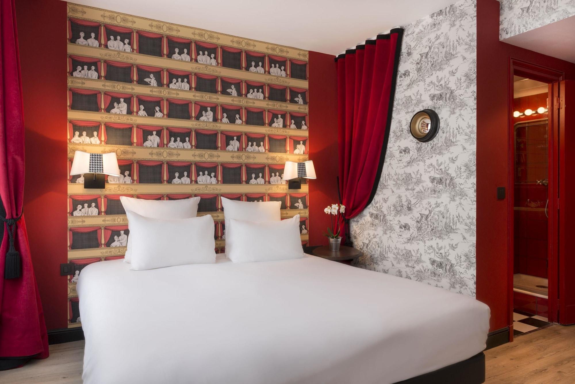 Sacha Hotel 4*