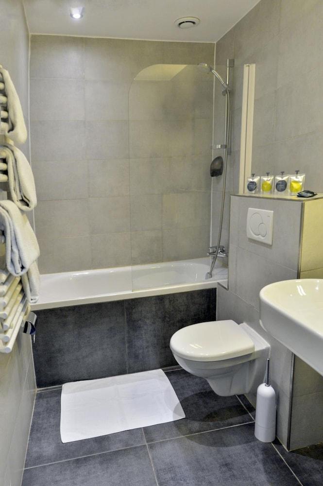 Eugenie Hotel 3*