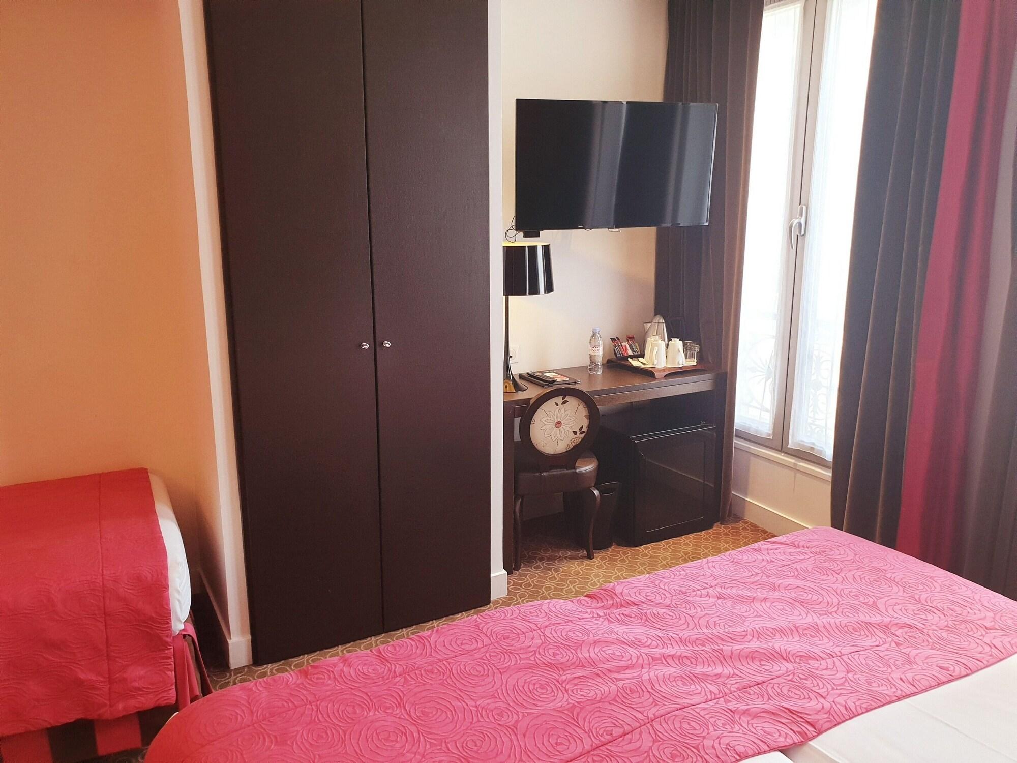 Hotel Star Champs-elysees Paris