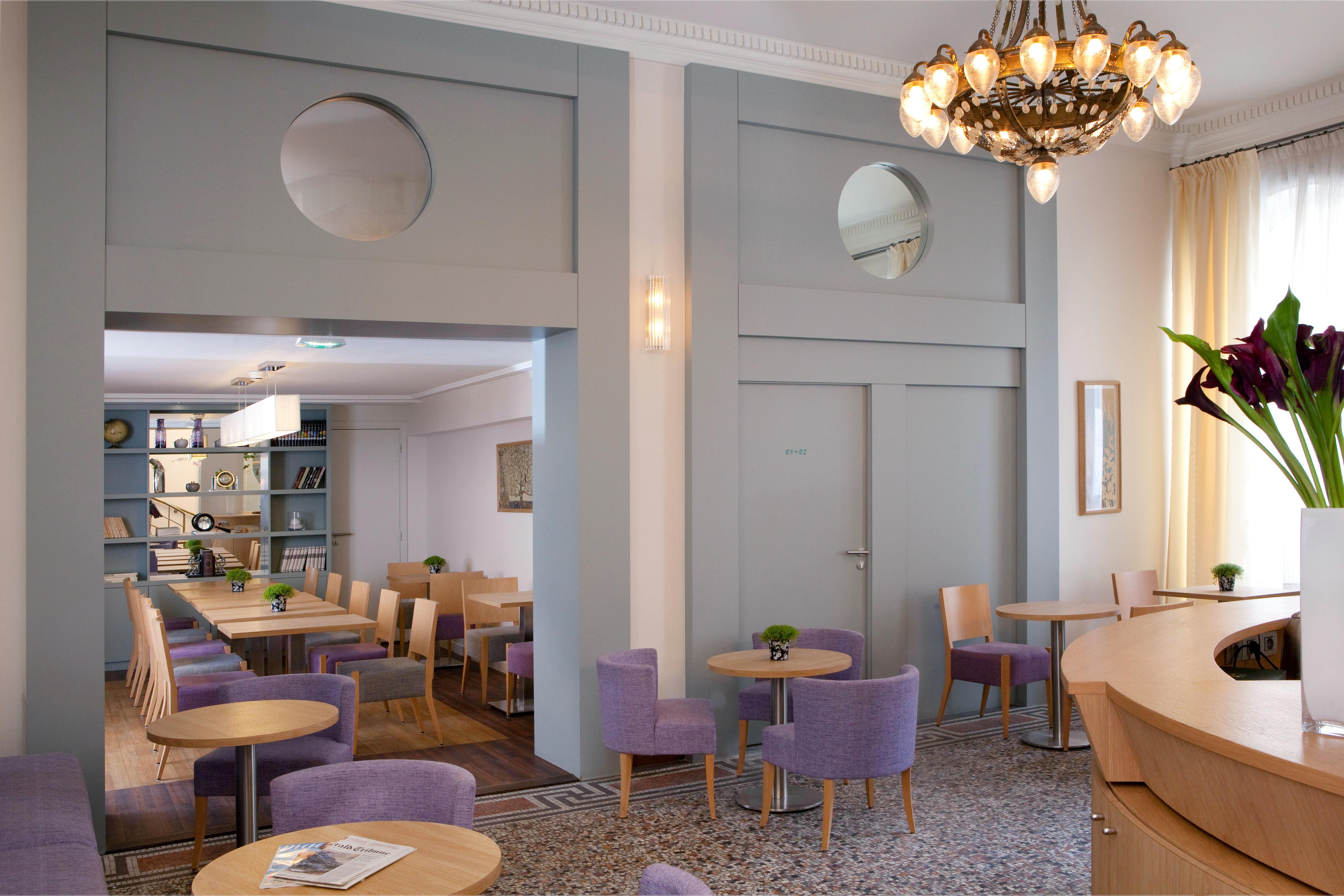 Hotel Prelude Opera 4*