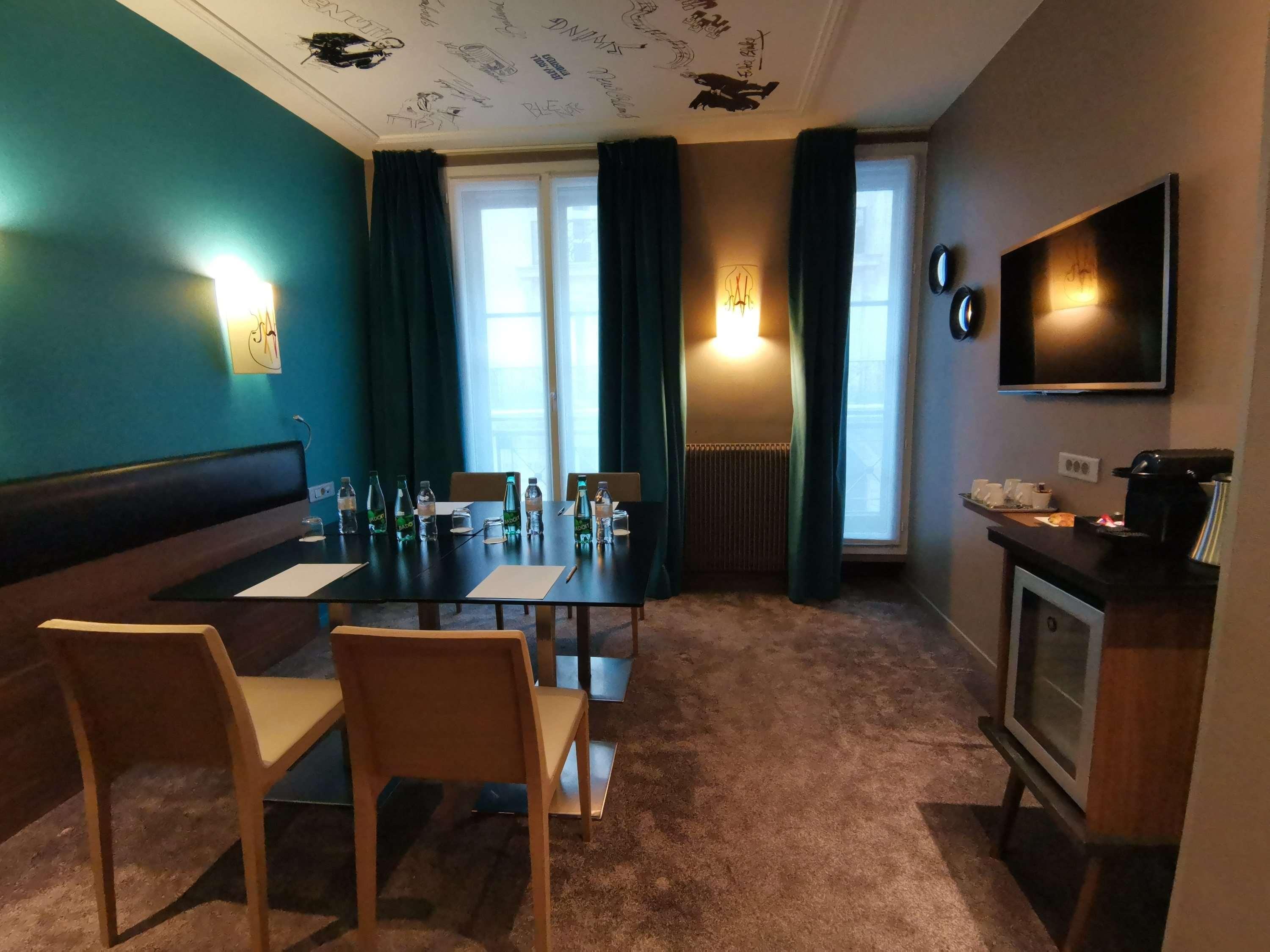 Mercure Opéra Grands Boulevards Hotel 4*