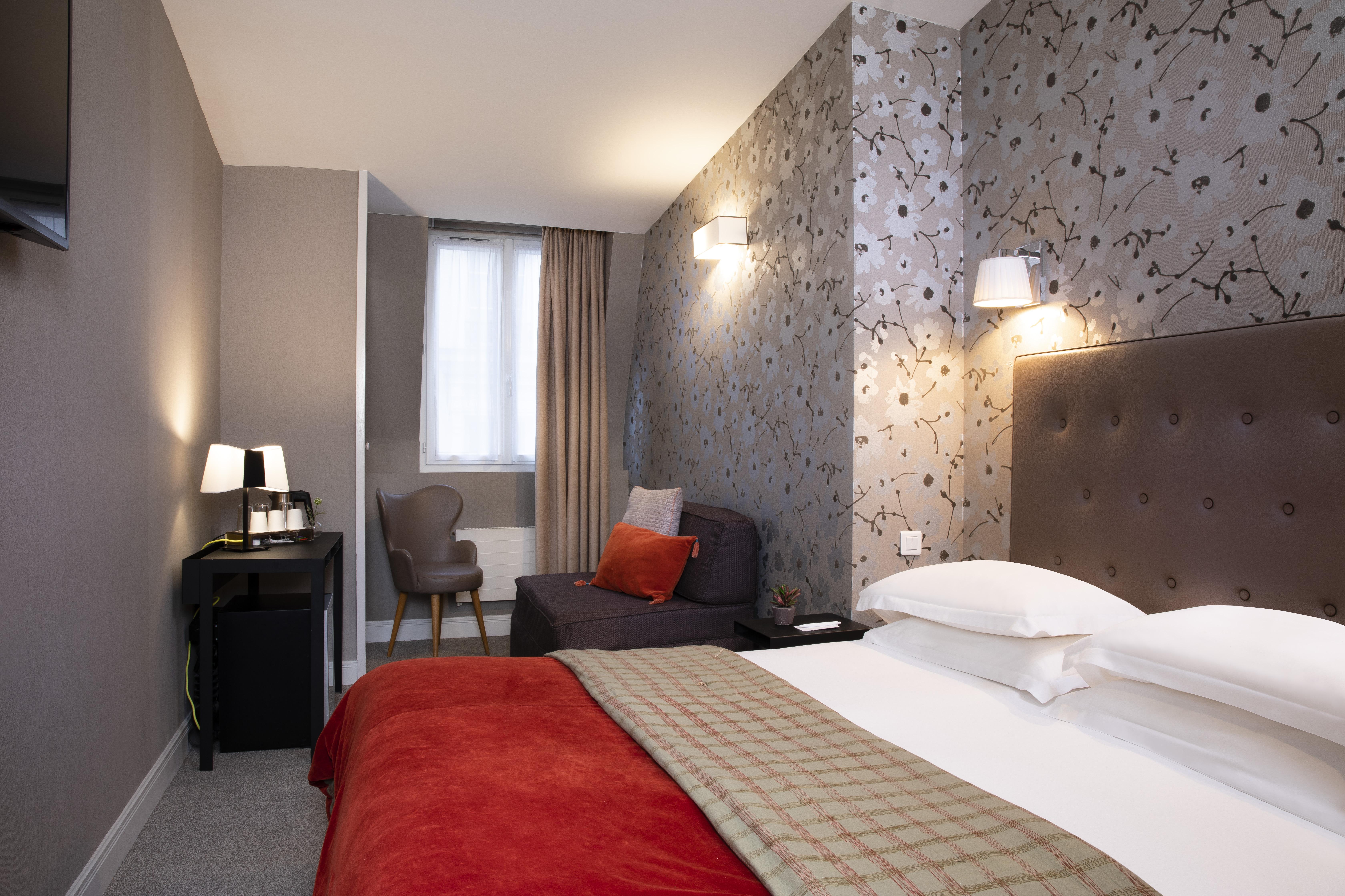 Hotel Plaza étoile 3*