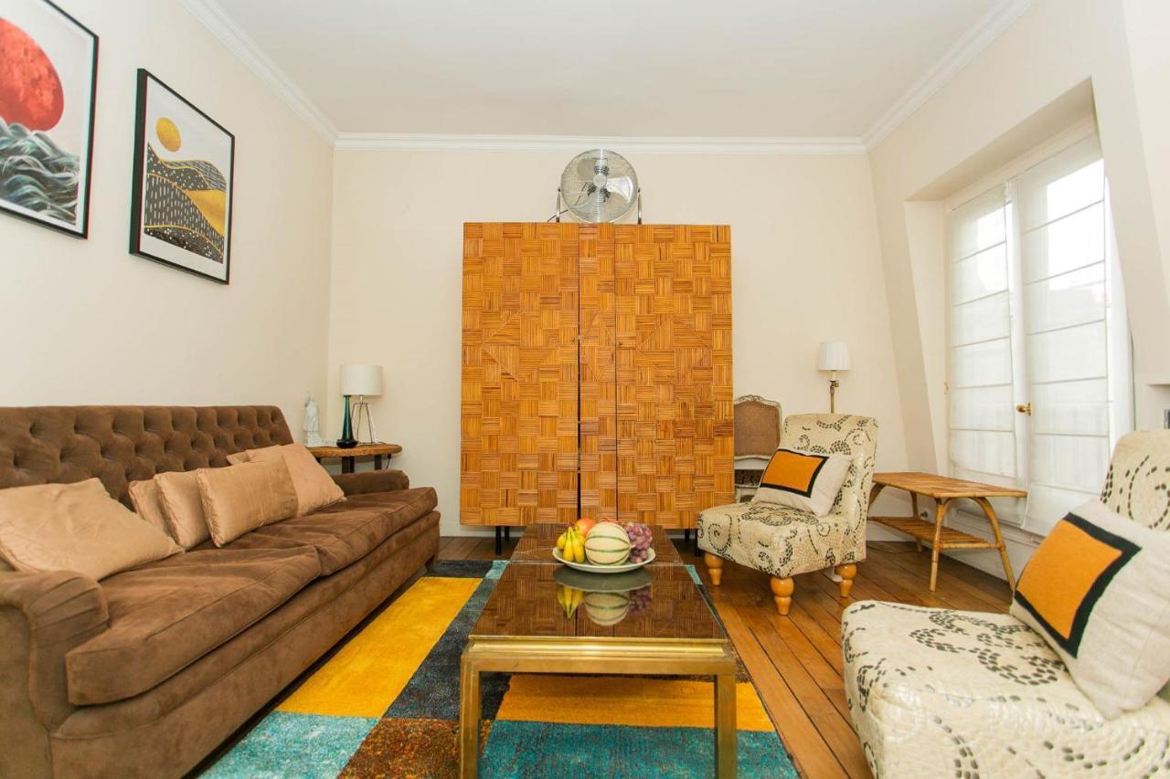 Appartement Pont Neuf - St Germain