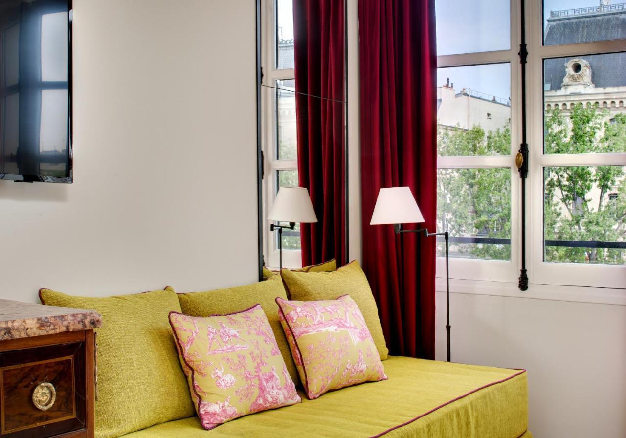 Les Rives De Notre-dame Hotel