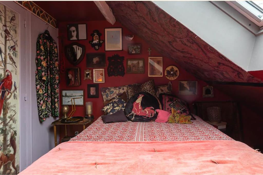 A Writer's Flat *