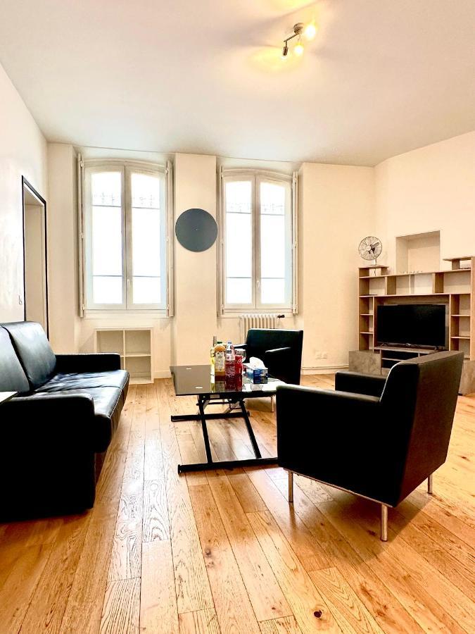 Champs Elysees 3 Apartment *