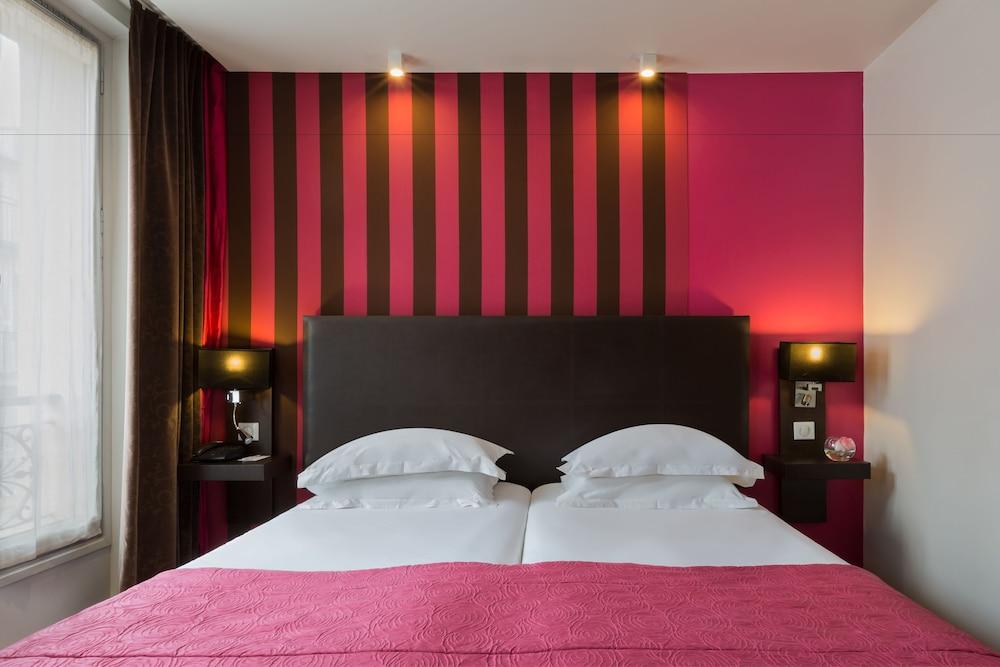 Star Champs-elysees 4*