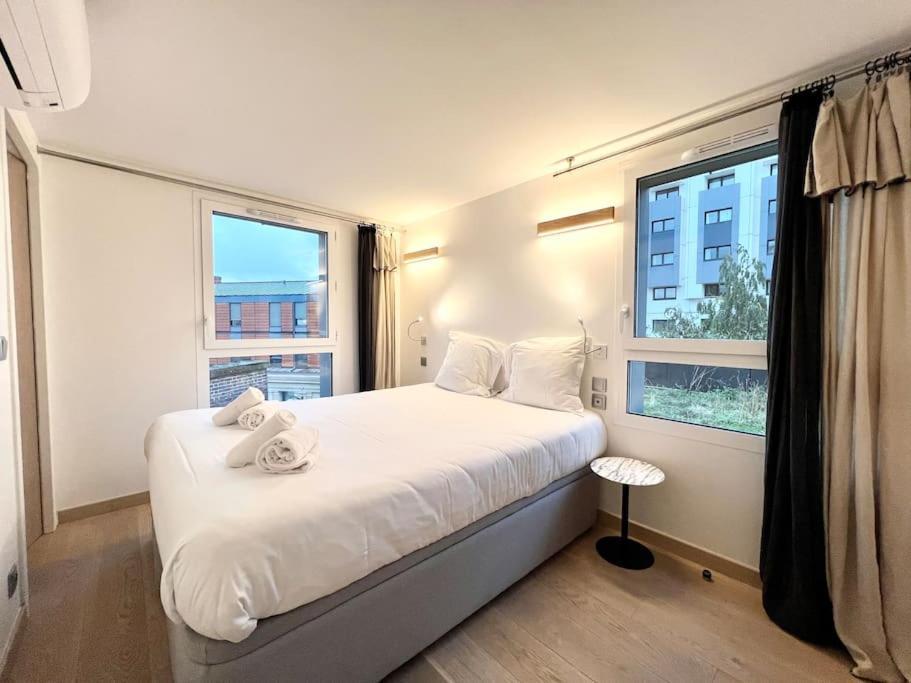 Parisian I118944i1 Chambreimontmartre-pigalle Apartment