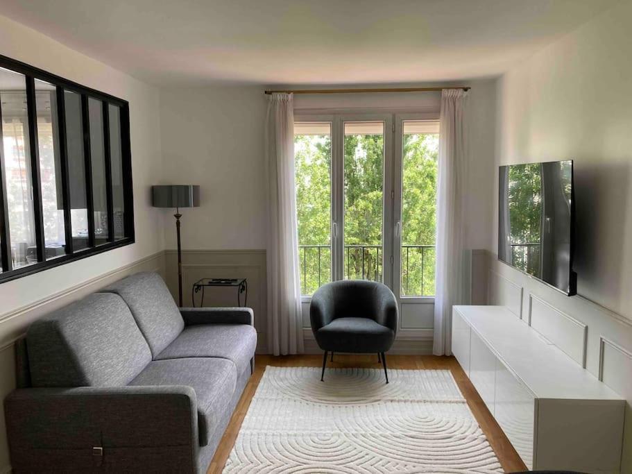 Le Daumesnil + Balcon 2br 4/6peoples Apartment *
