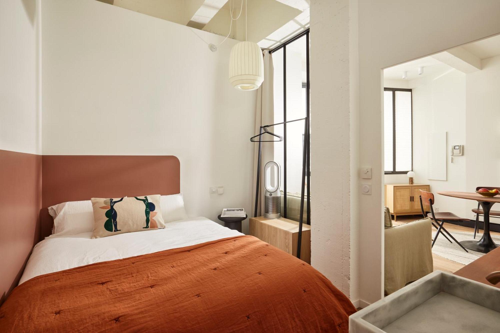 Apartment Cosy 1br With Outside Space Near Canal Saint Martin