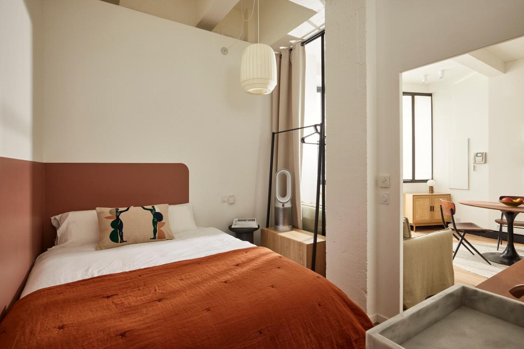 Cosy 1br With Outside Space Near Canal Saint Martin Apartment