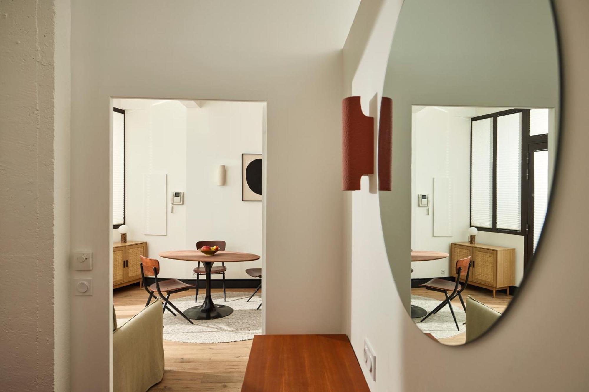 Cosy 1br With Outside Space Near Canal Saint Martin Apartment