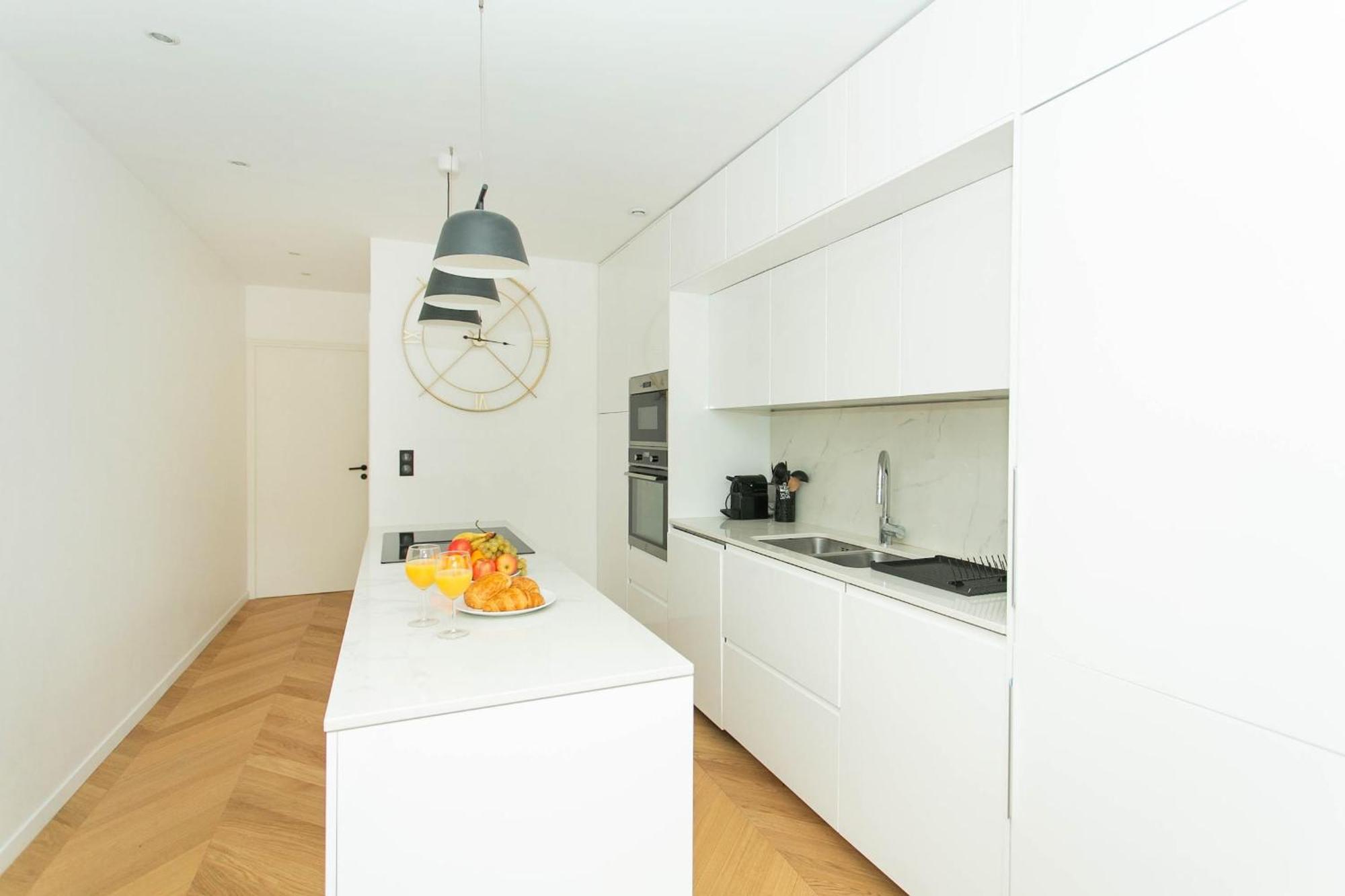 Apartment Cozy 2br Near Champs-elysees Paris