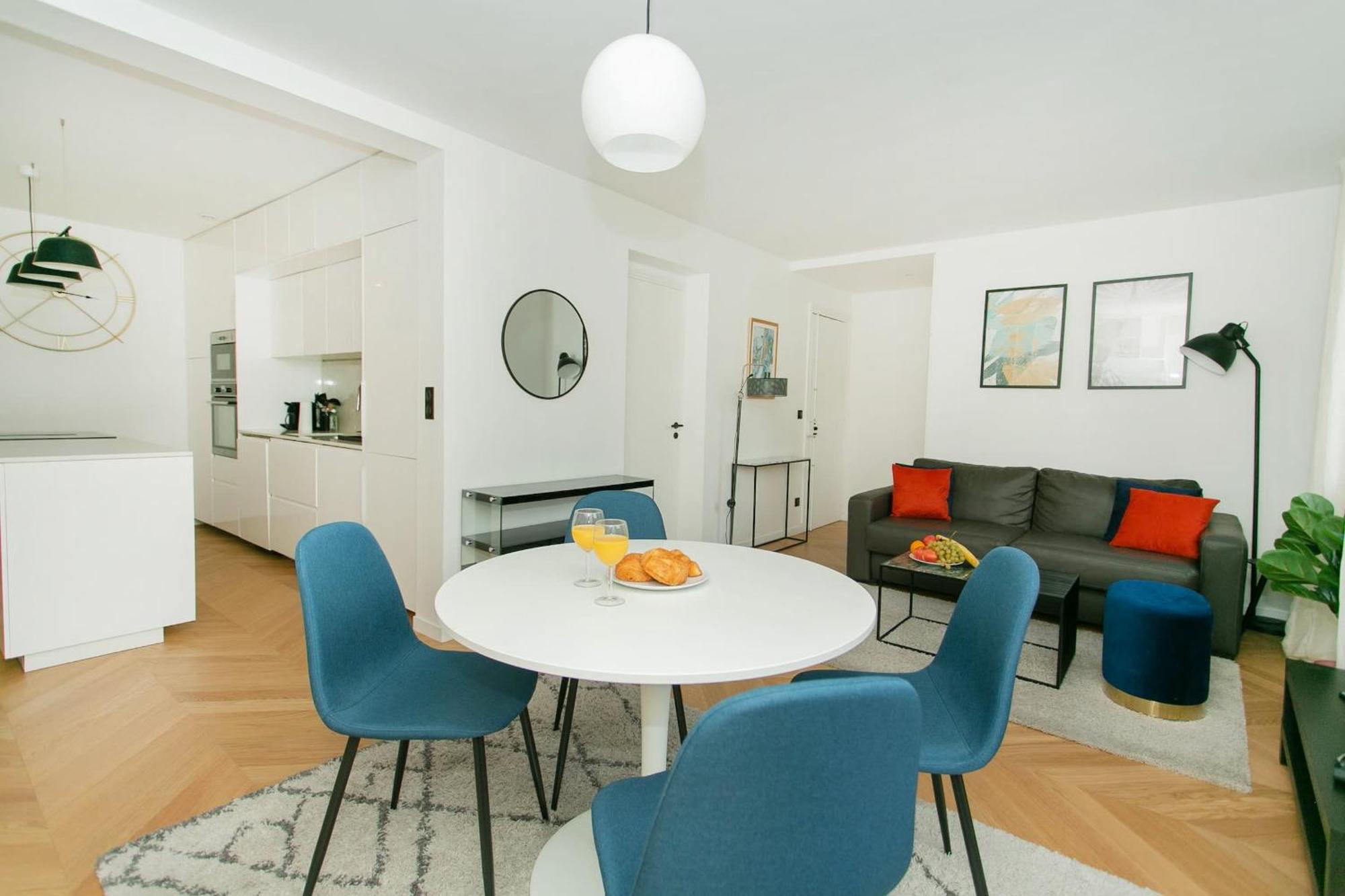 Cozy 2br Near Champs-elysees *