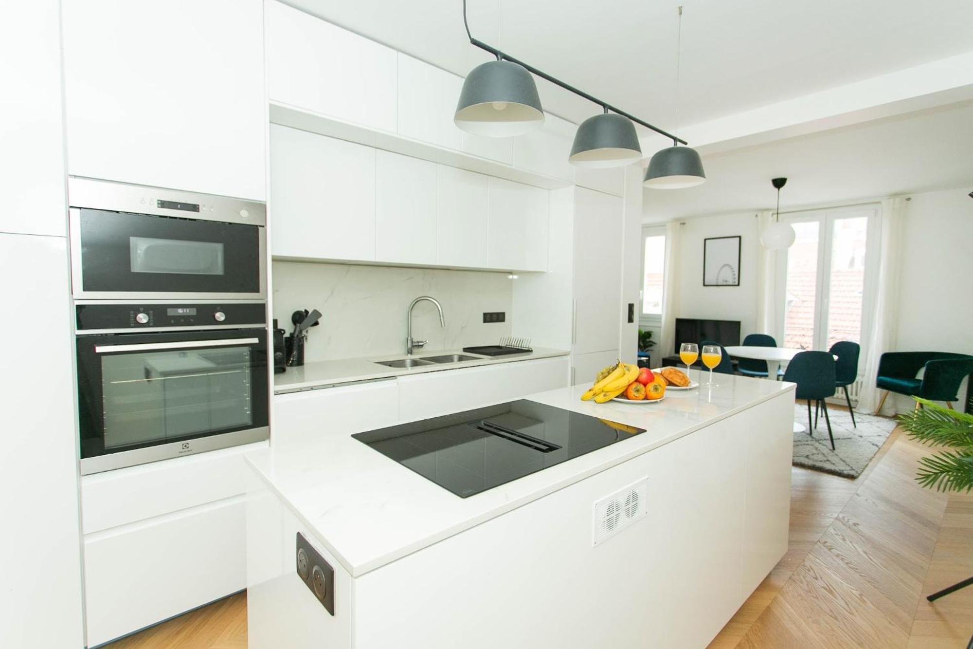Cozy 2br Near Champs-elysees