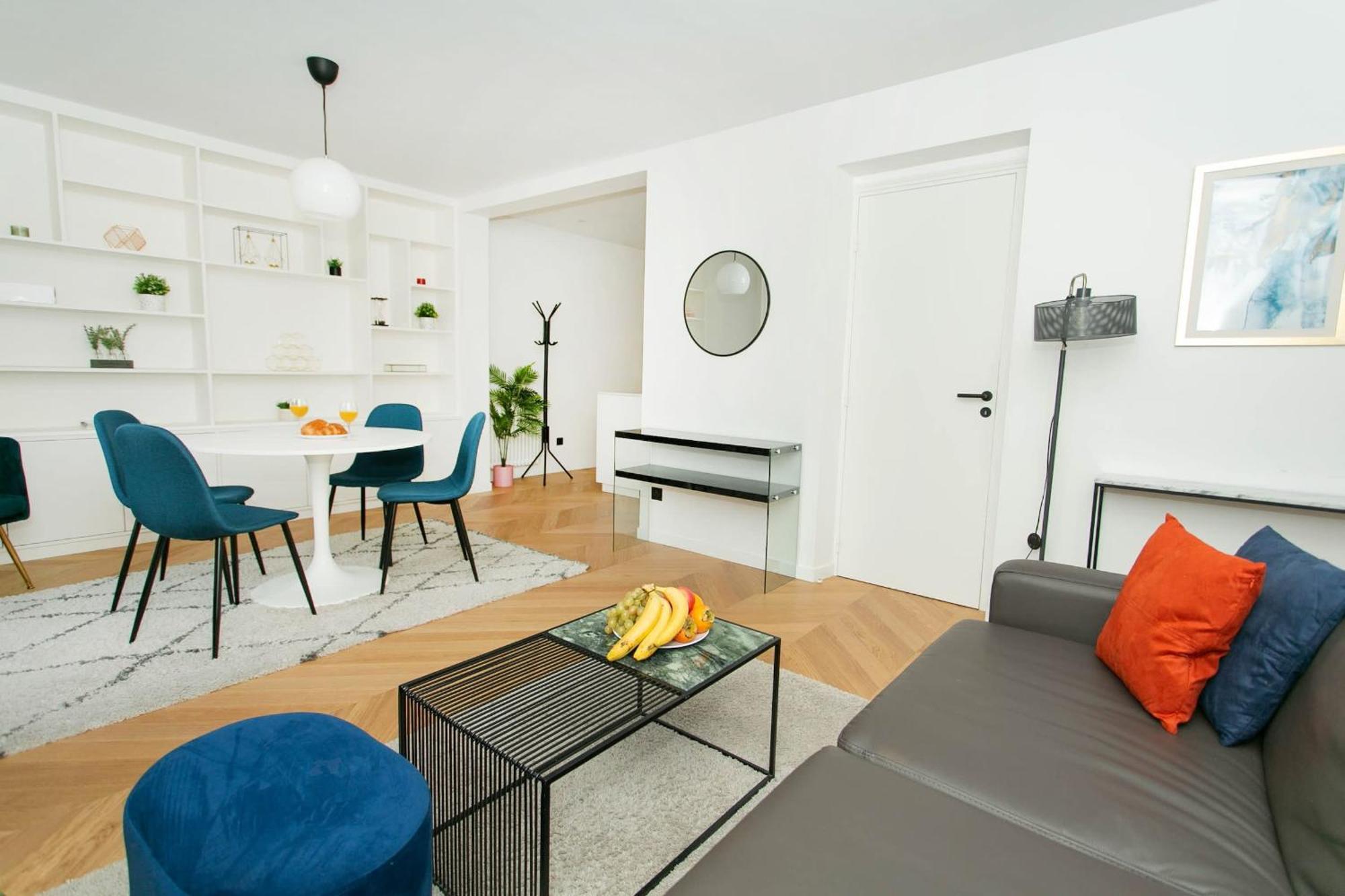 Cozy 2br Near Champs-elysees *