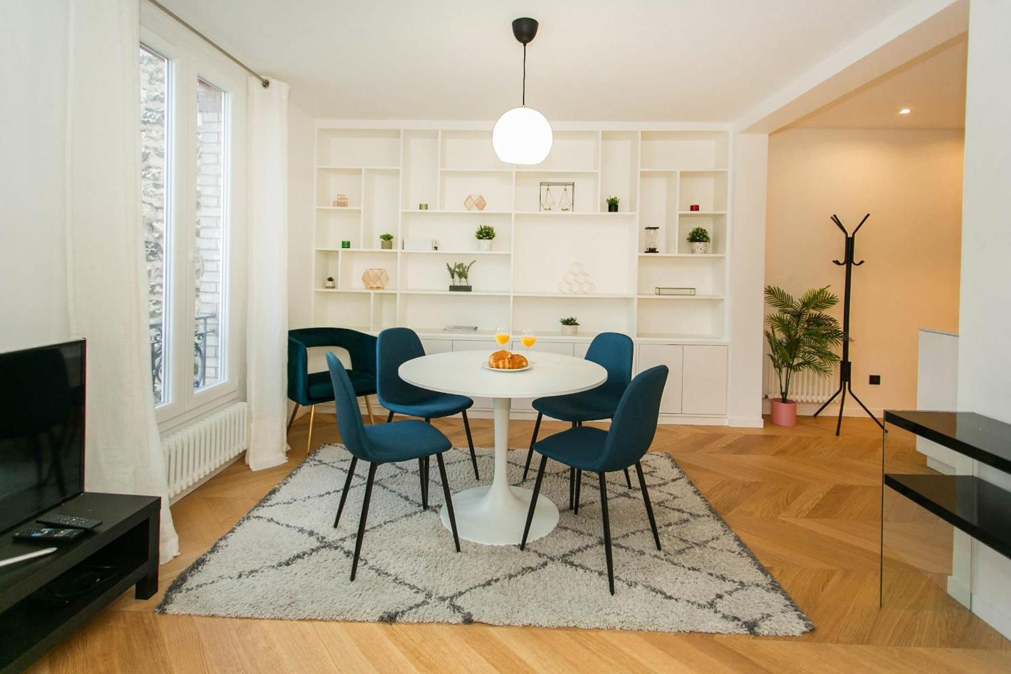 Apartment Cozy 2br Near Champs-elysees
