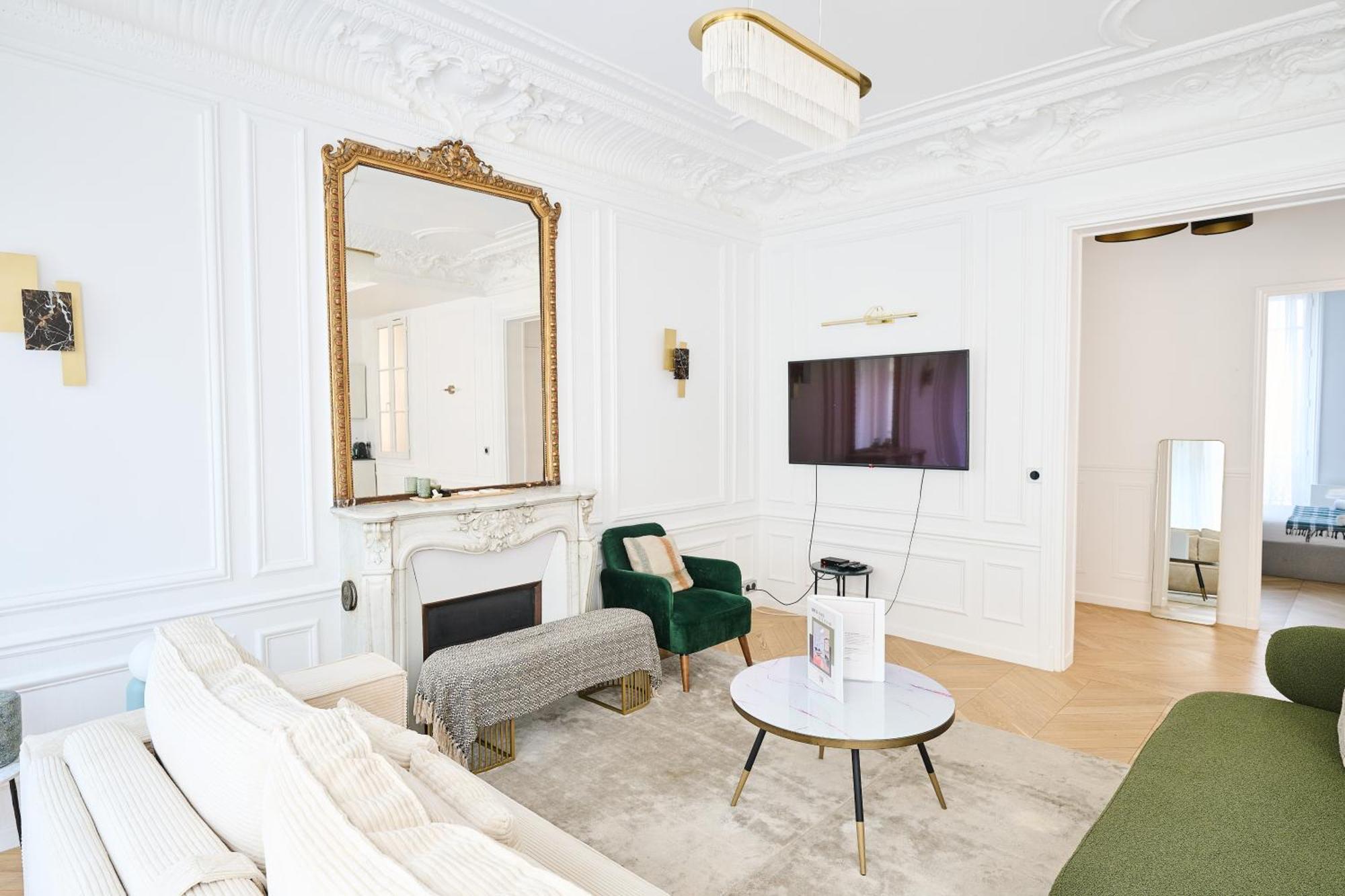 Appartement Champs Elysées!montaigne, New Luxurious 6pers Flat Paris