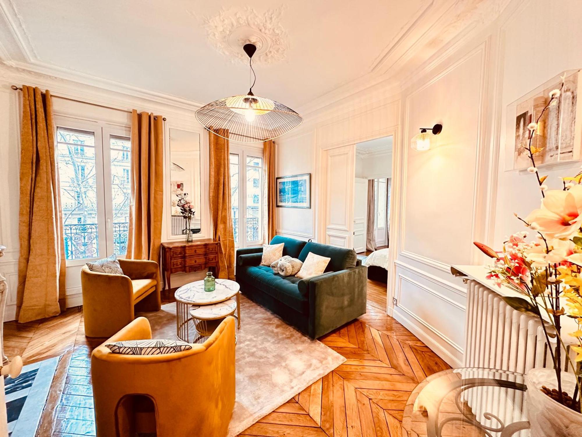Charming 4-room Flat Near Eiffel Tower-8people-2 Bedrooms Apartment *