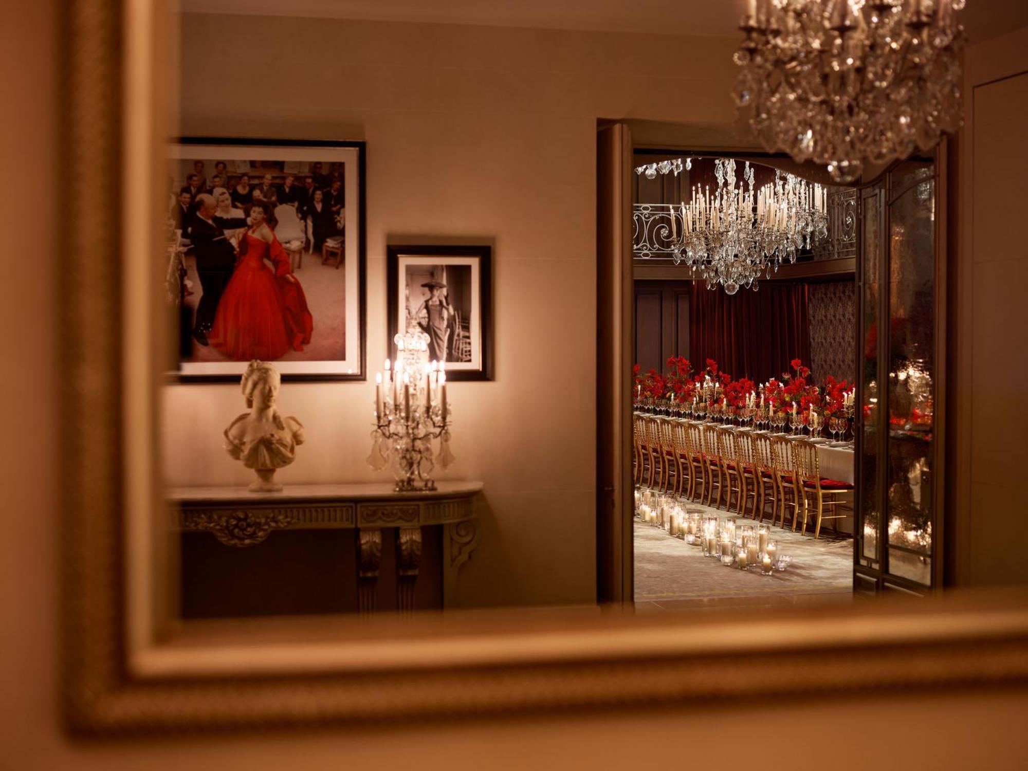 Plaza Athenee - Dorchester Collection Hotel 5*