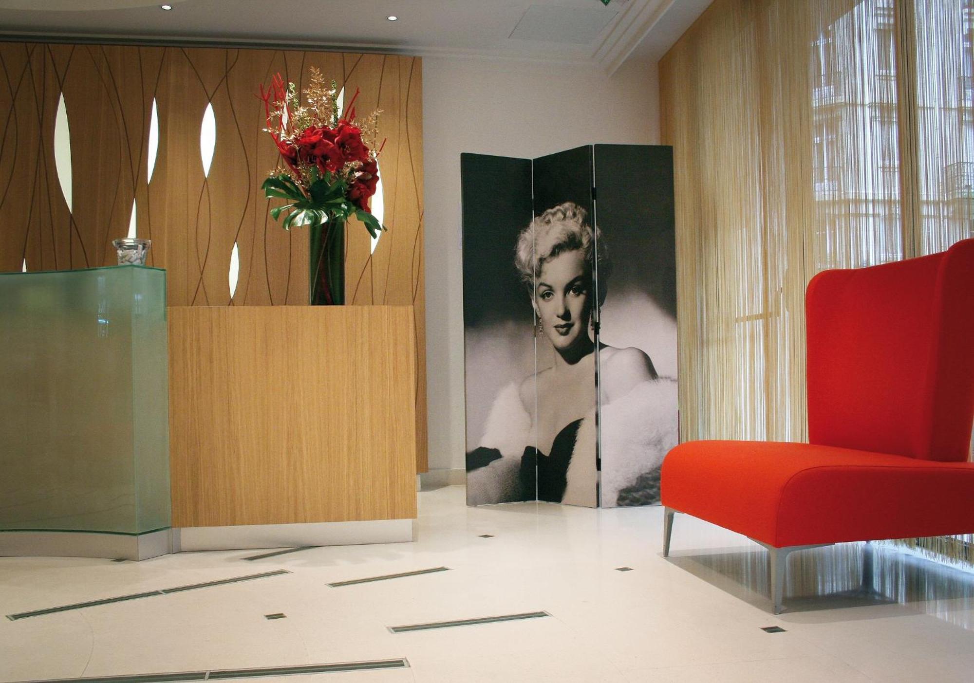 Hotel Westside Arc De Triomphe Paris