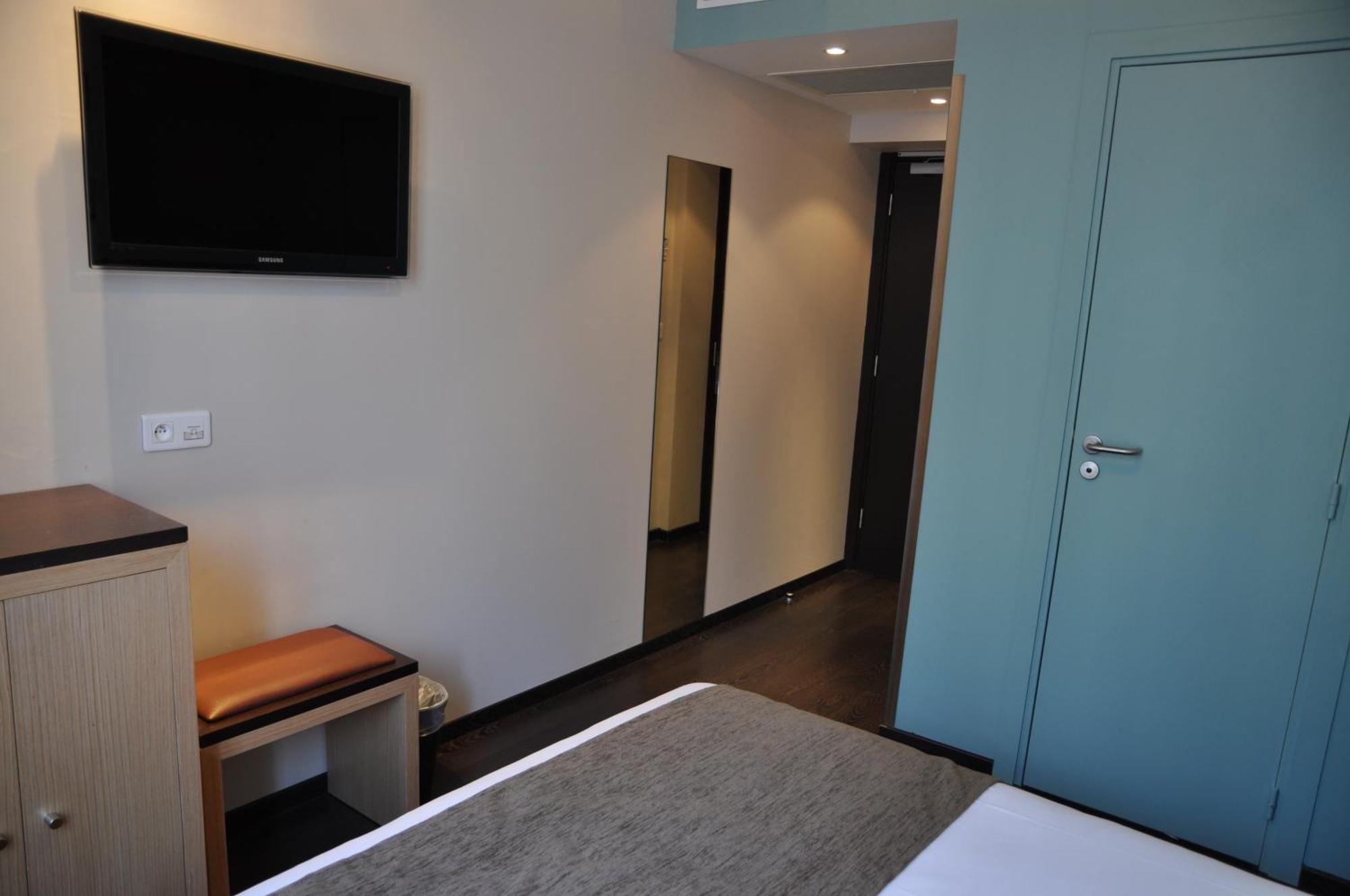 Hotel Source