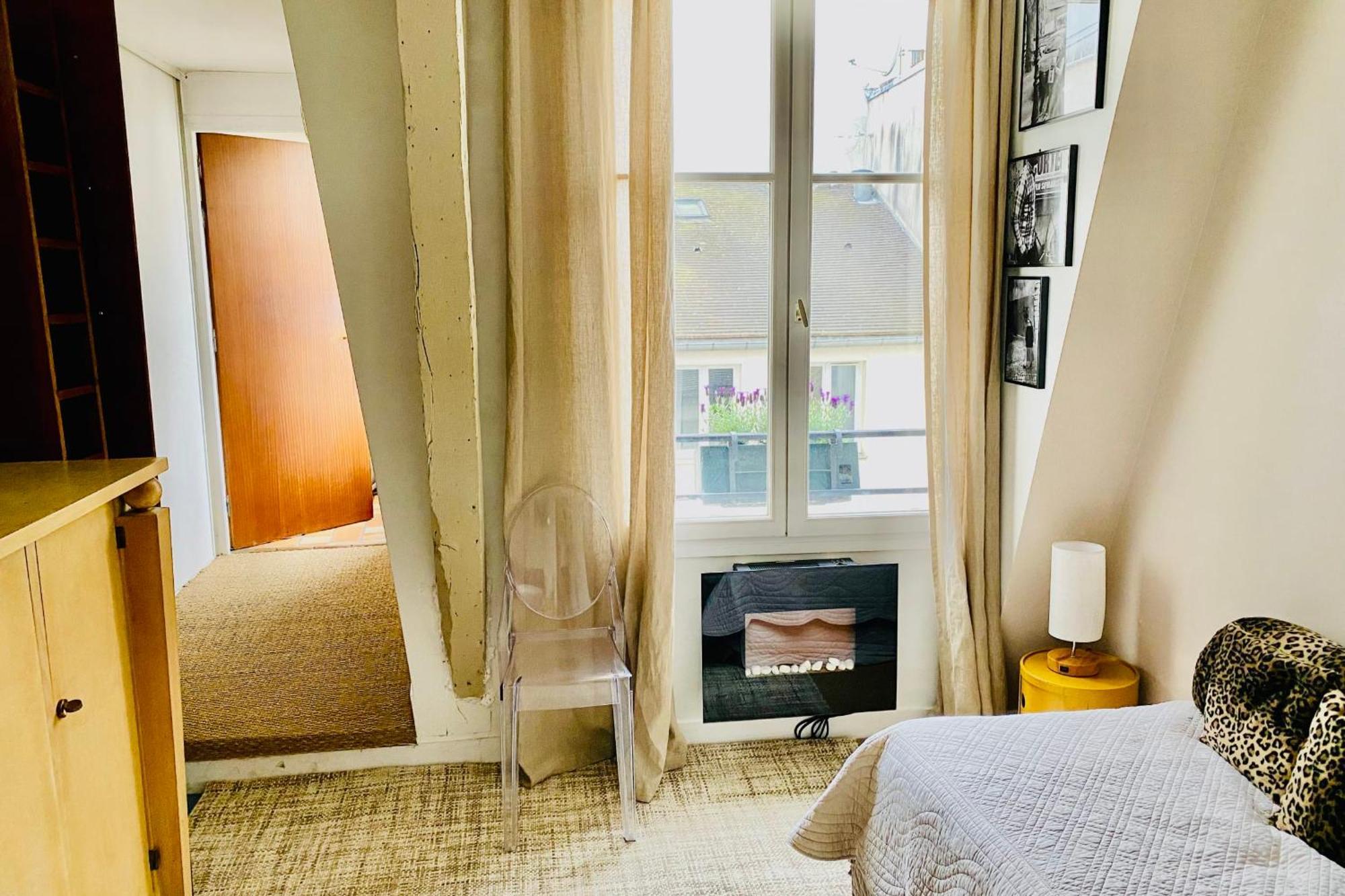 Sauval - Welkeys Apartment Paris