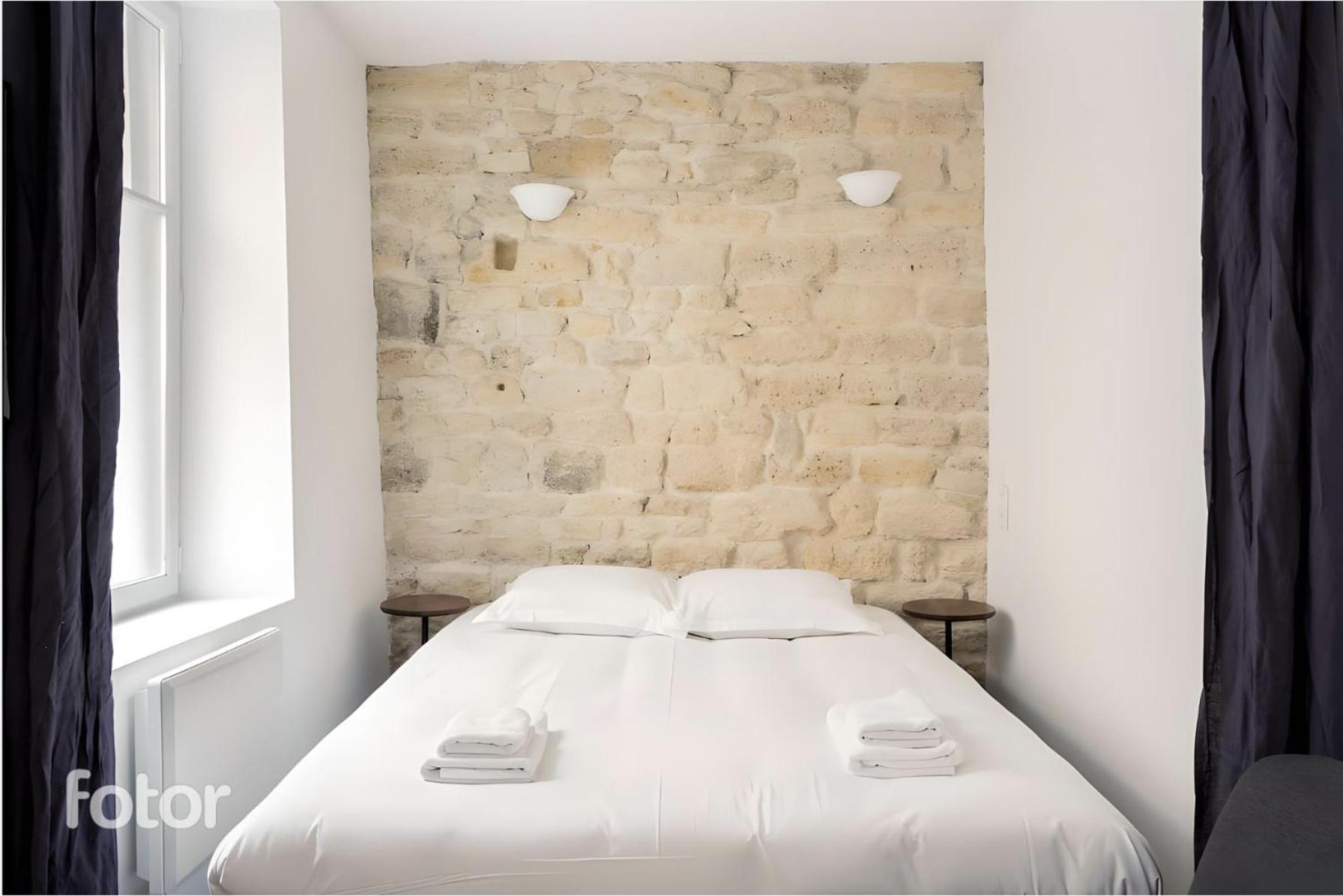 Apartment Du Lion/ac Historic Flat, Marais, 4-5 Guests