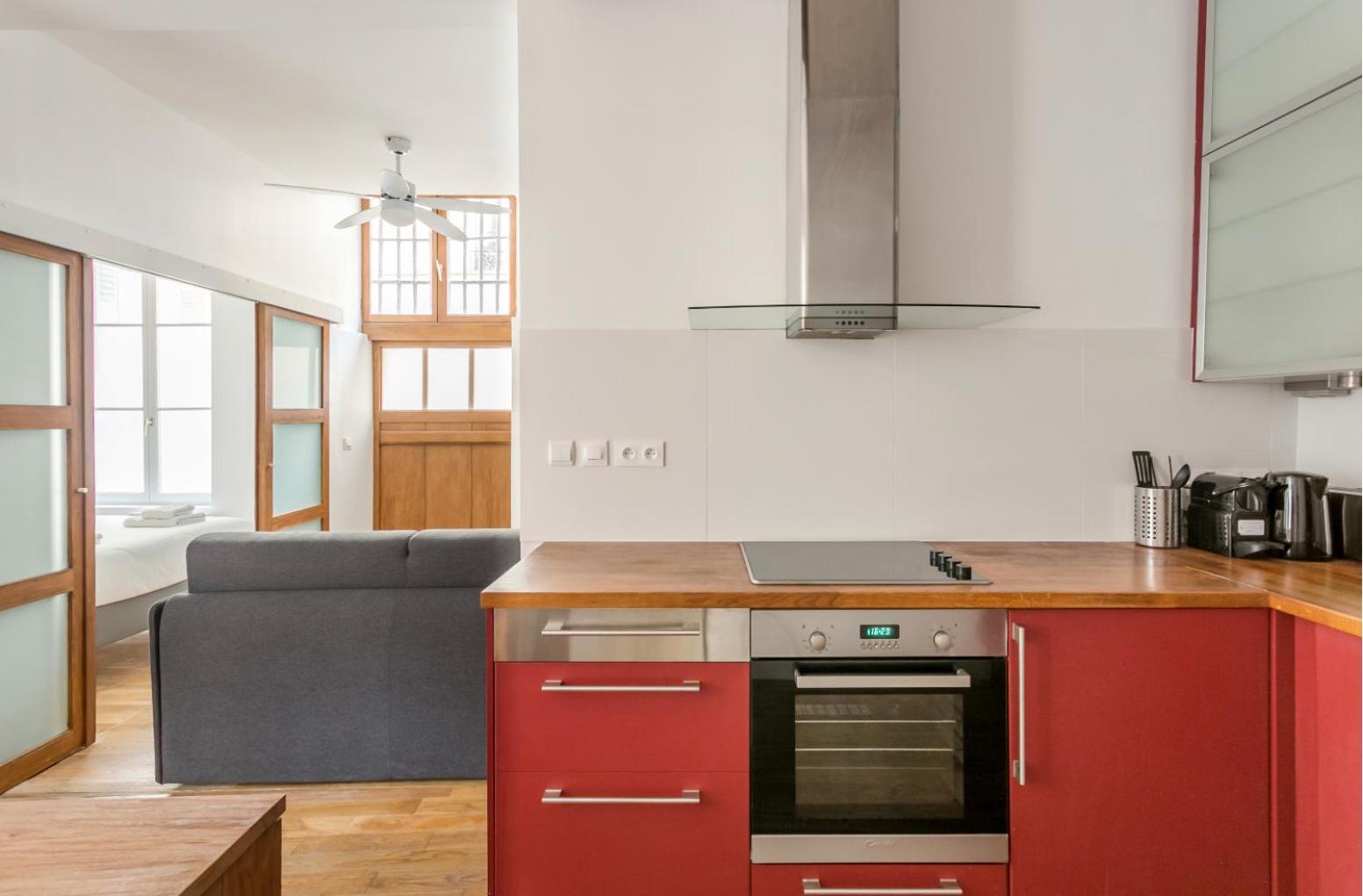 Du Lion/ac Historic Flat, Marais, 4-5 Guests Apartment Paris