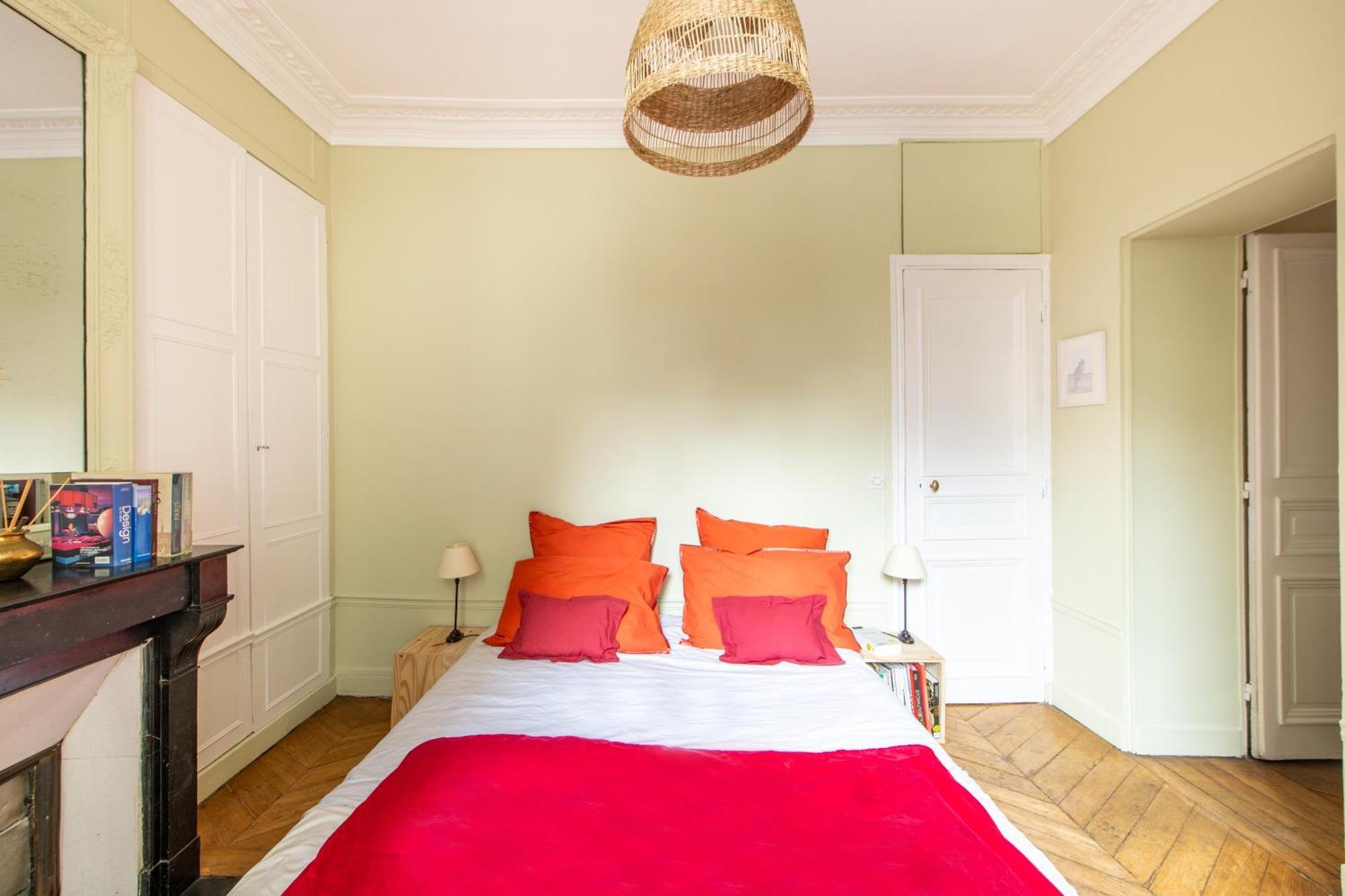 Geranimus Enghien Apartment Paris