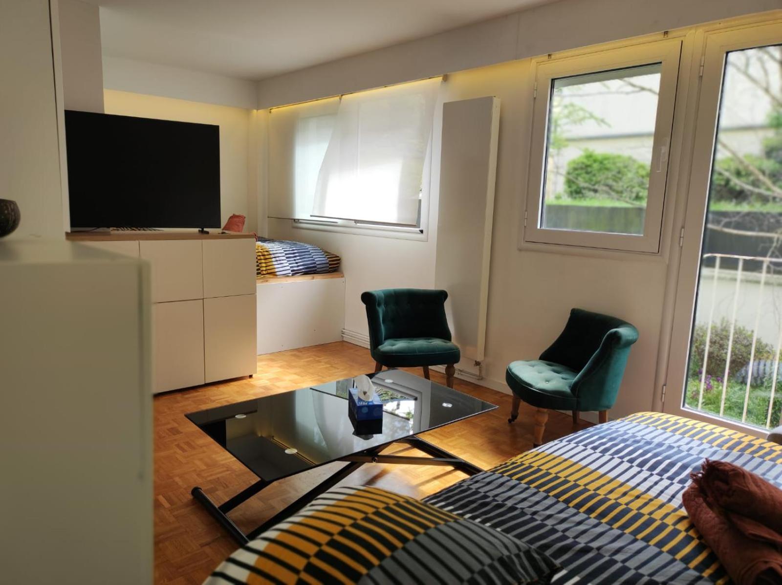Elegant Escape In 14th Apartment Paris