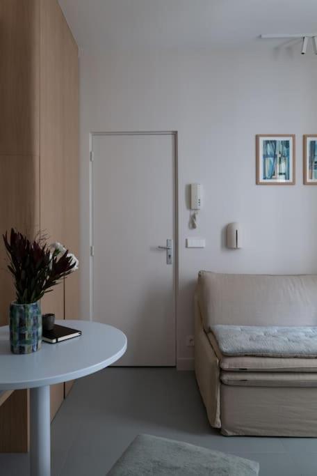 Brand New Design Apt- Montorgueil Apartment Paris