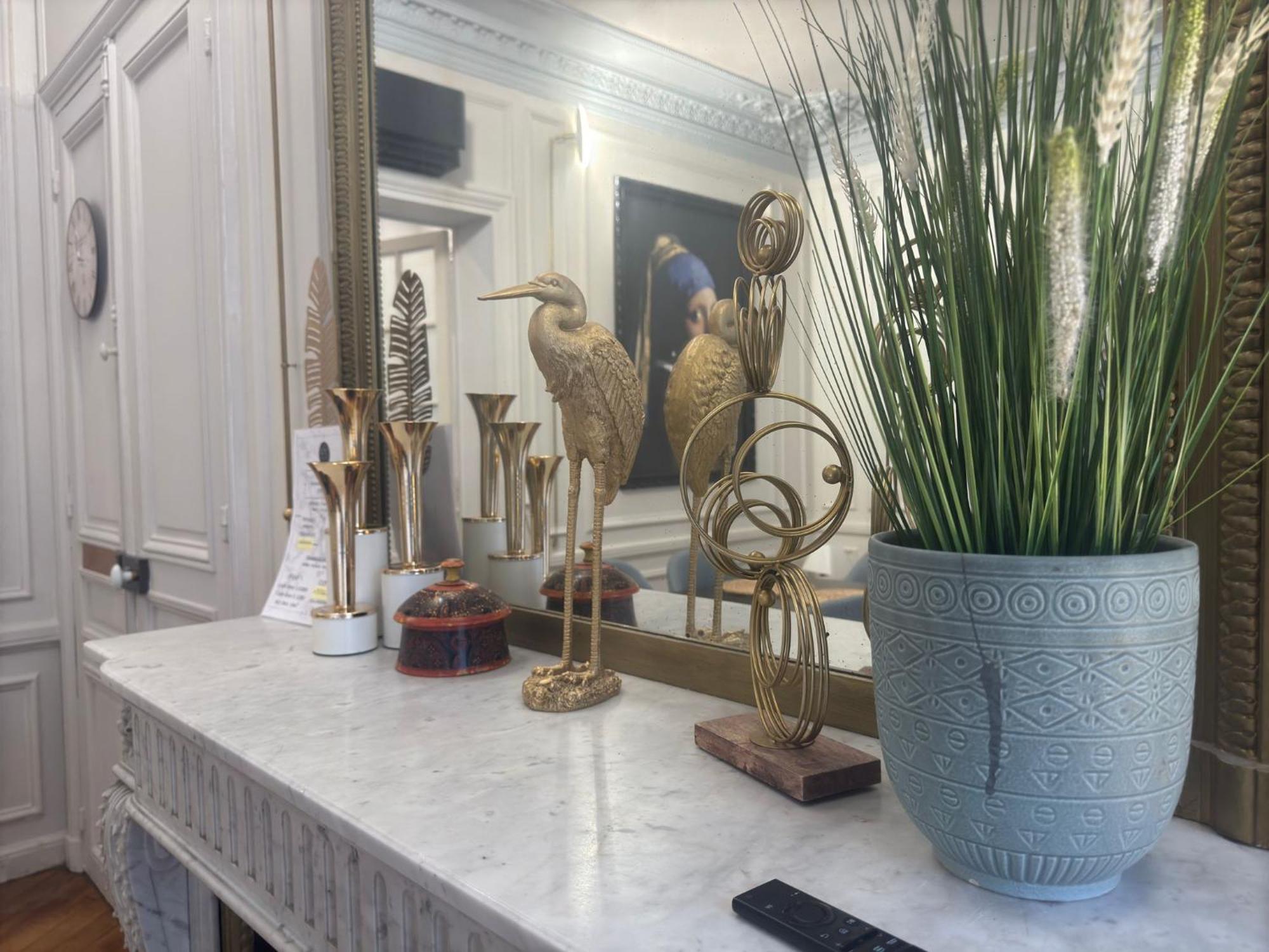 Apartment Concorde, Rue Royale- 6 Places *