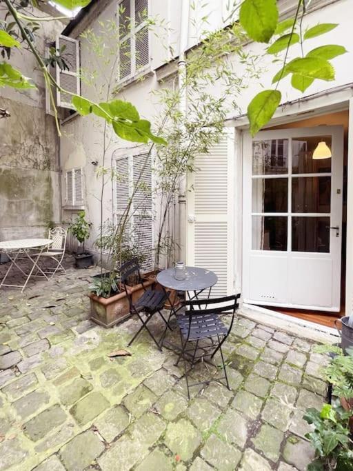 Chic Neighborhood Charming Courtyard 7th * Paris